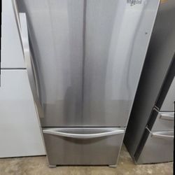 Whirlpool Bottom Freezer Refrigerator