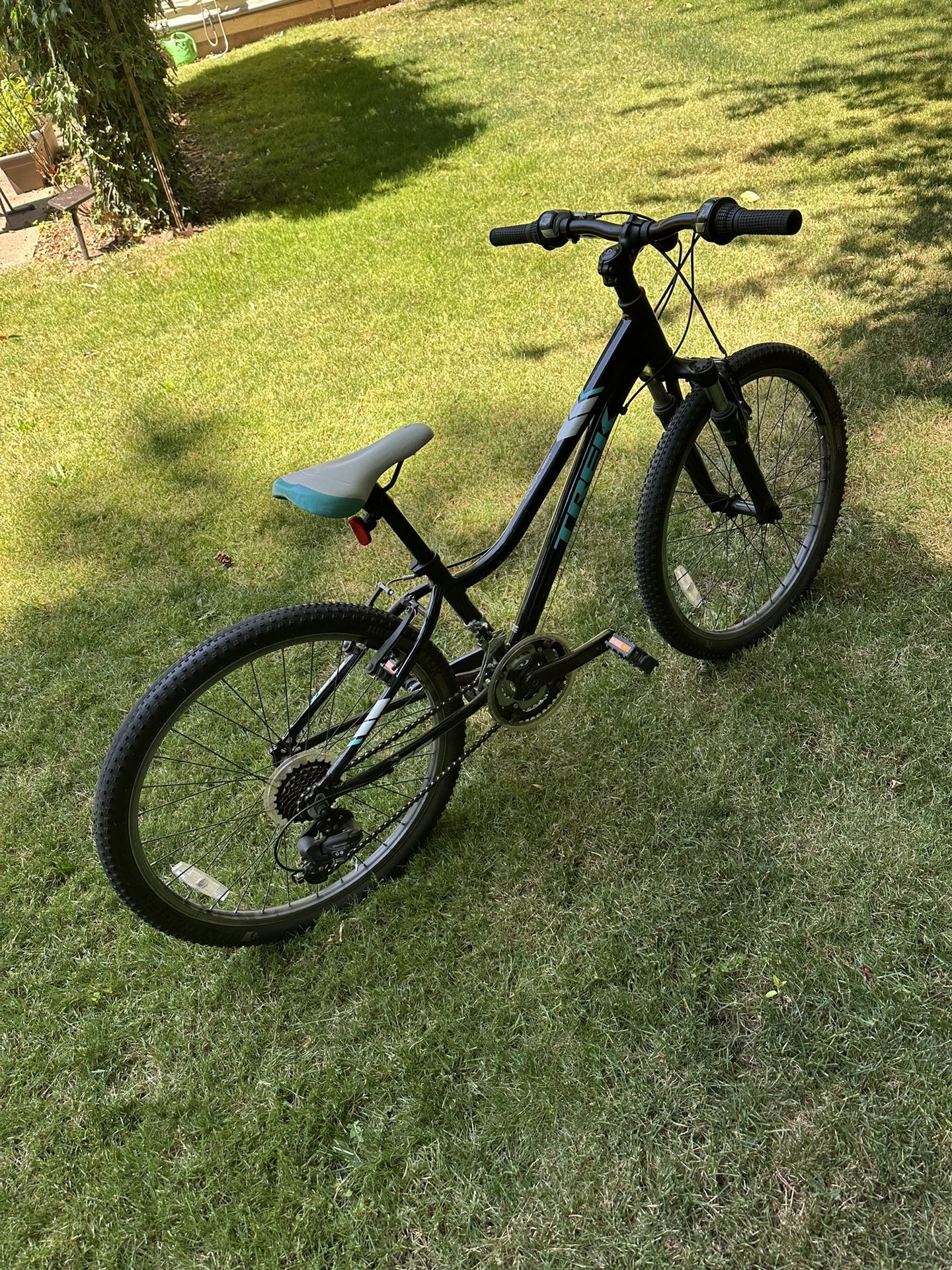 Used Trek youth mountain bike 24” wheels, 12” frame