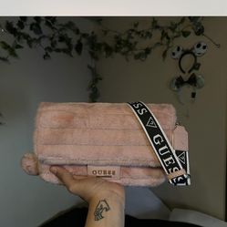 Pink Faux Fur Guess Shoulder / Crossbody Bag 