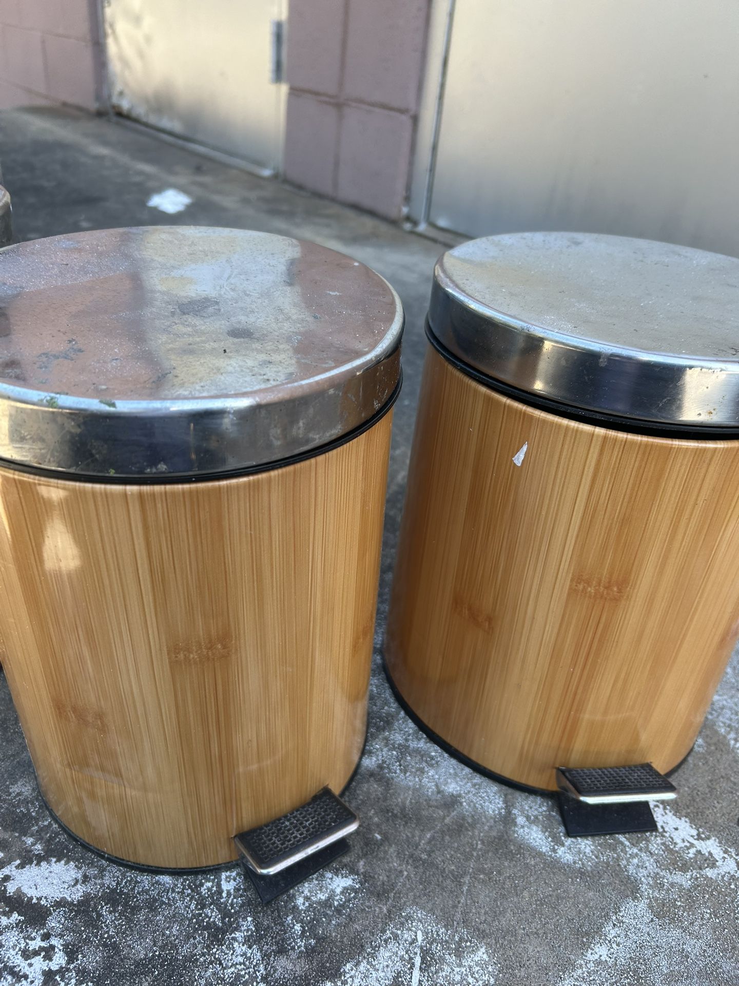 Tiny Trash Cans