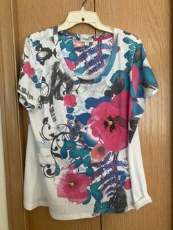 Néw Great Northwest Floral top size 1X
