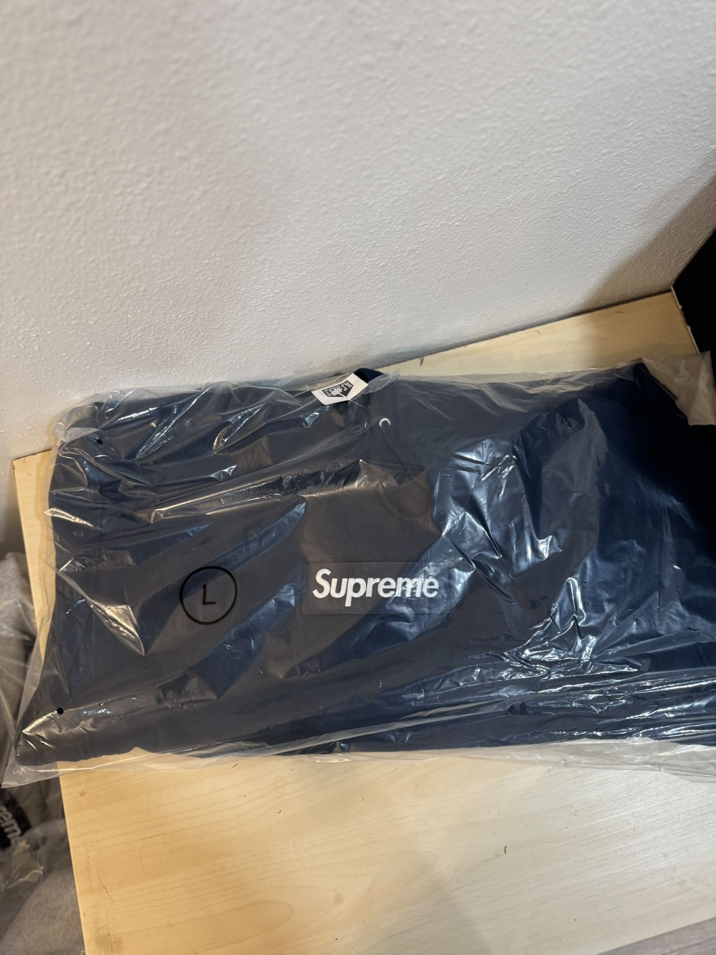 Supreme Box Logo Hooded Sweatshirt FW25 Navy Large