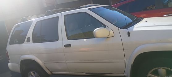 2001 Nissan Pathfinder