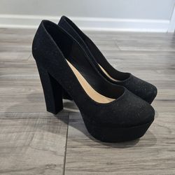 Pretty black heels