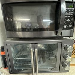 Microwave And Toaster Oven 