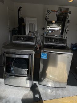LG WASHER AND DRYER