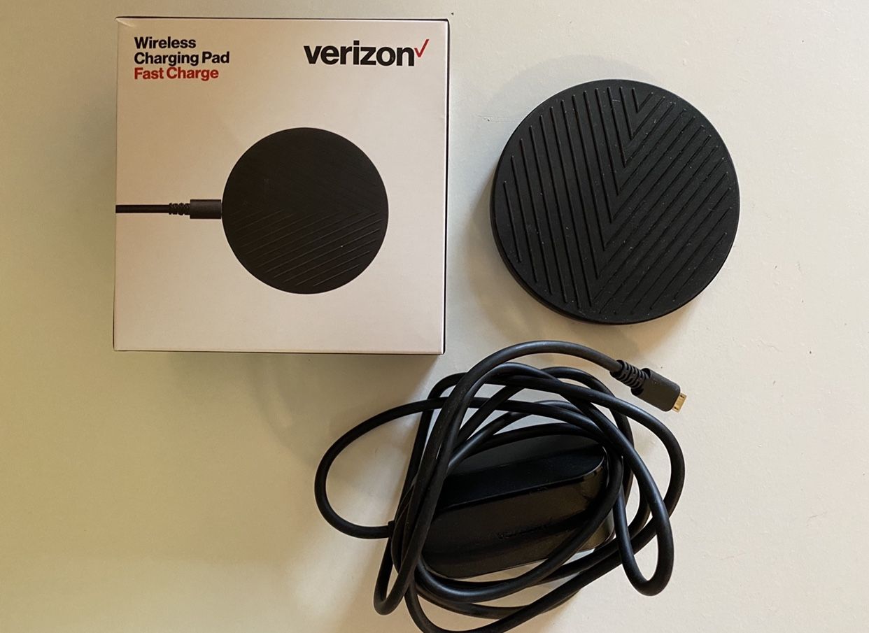 Verizon Wireless Fast Charge Charging Pad (for iPhone 8 or later and more)