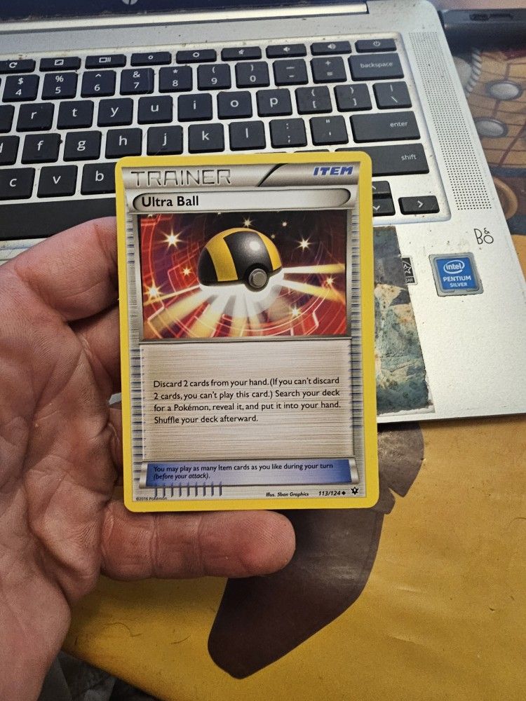 Ultra Ball Pokemon Card