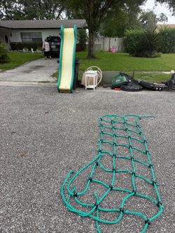 REE OUTDOOR PLAY EQUIPMENT — CURBSIDE PICKUP