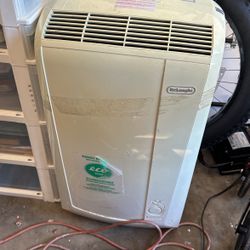 A/C Portable  / Dehumidifier 