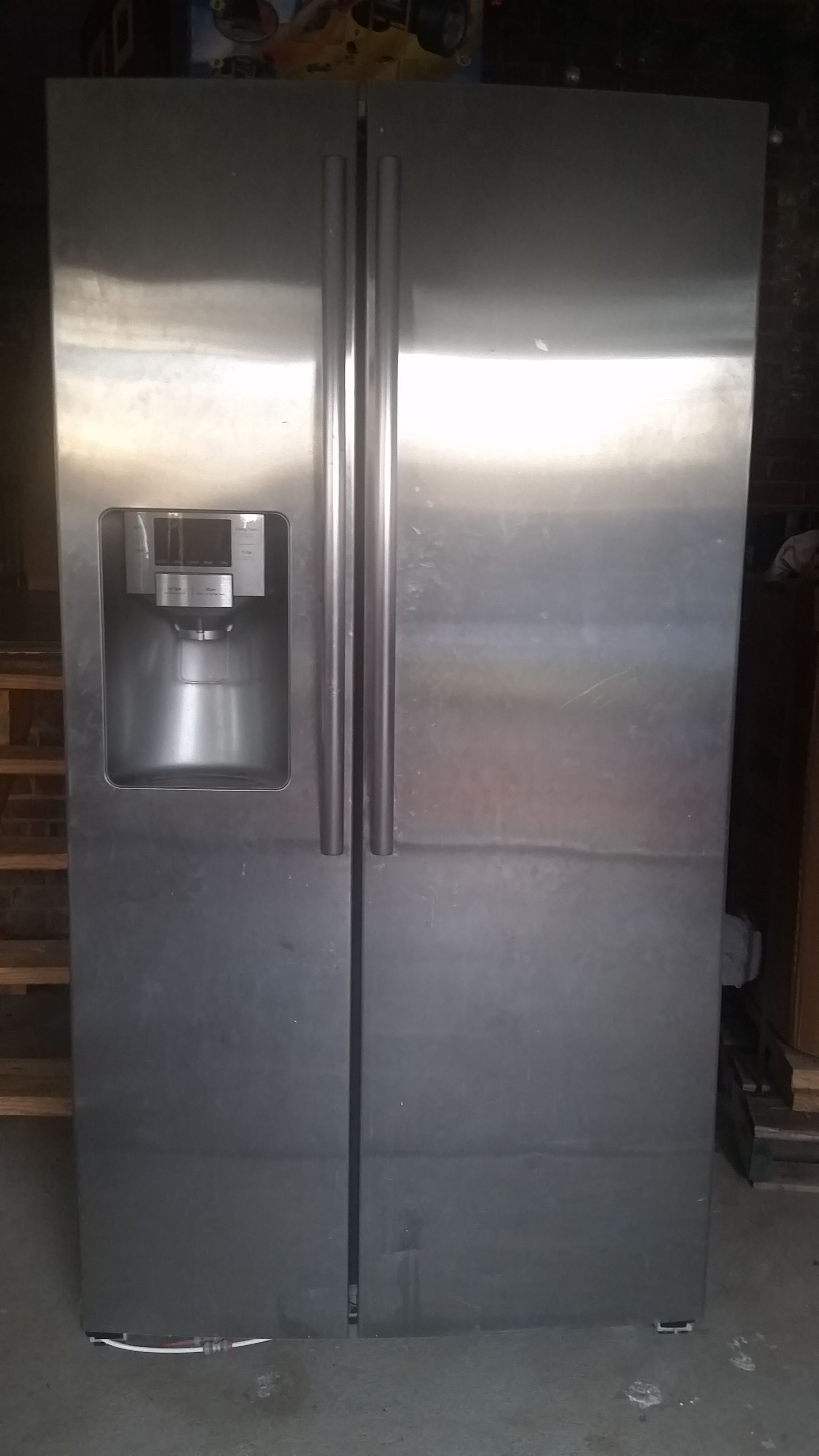 Like new Samsung refrigerator scratch and dent item used less then a year comes with warranty