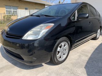 TOYOTA PRIUS RUNS LIKE NEW $3500