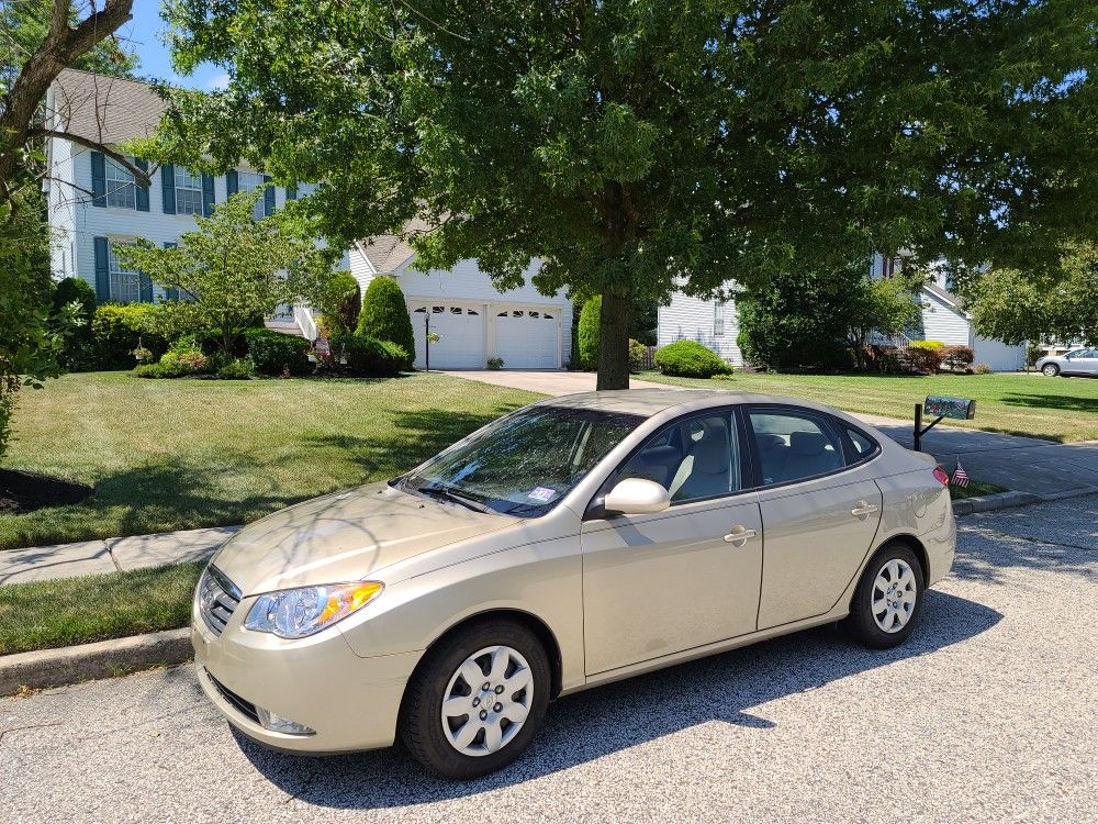 2008 Hyundai elantra only 33,000 miles