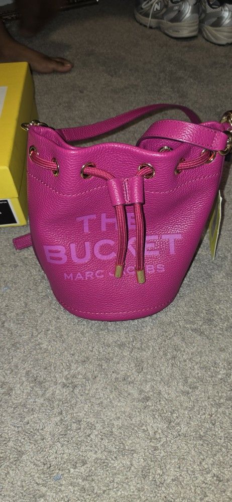 Marc Jacobs Bucket Purse And Matching Slides