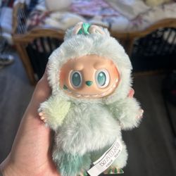 Labubu Big Into Energy 