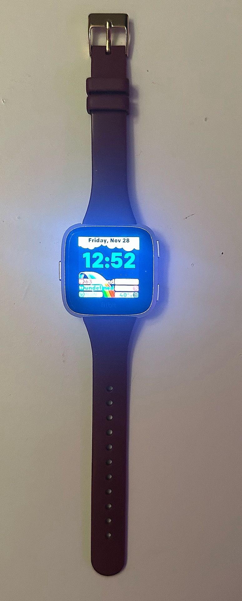 Fitbit Versa Watch + Band Bundle + Charger + Screen Protectors