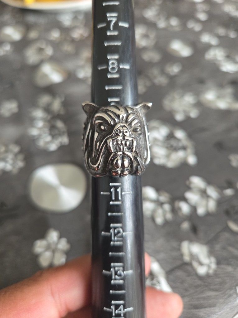 Bulldog Ring