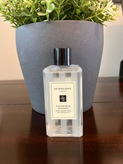 Jo Malone  English Pear & Freesia Body & Hand Wash