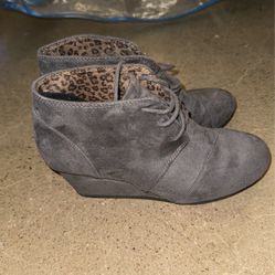 CityClassified Grey Wedge Boots 