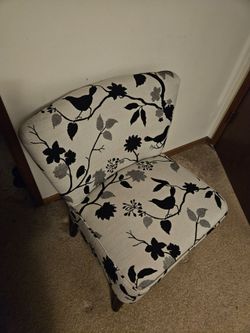 Birds and Floral Print Chair