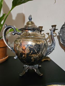 Vintage silver plate teapot