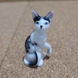 Lefton Miniature Bone China Black and White Cat Figurine 2" Tall.