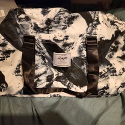 Women's Large Overnight Shoulder Bag 