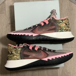 NEW Authentic Nike Kyrie Flytrap V  display picture 3