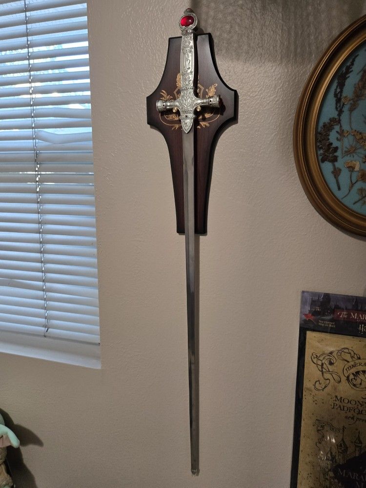 Noble Godric Gryffindor Sword Harry Potter
