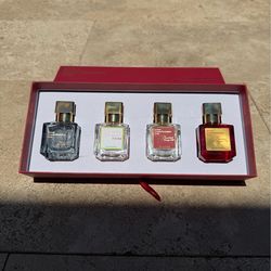 Perfume set brand new, 4x30 ml bottles.