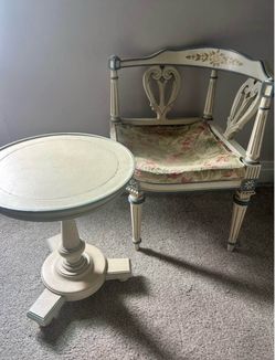 Tomlinson Furniture Corner Chair and Pedestal Side Table