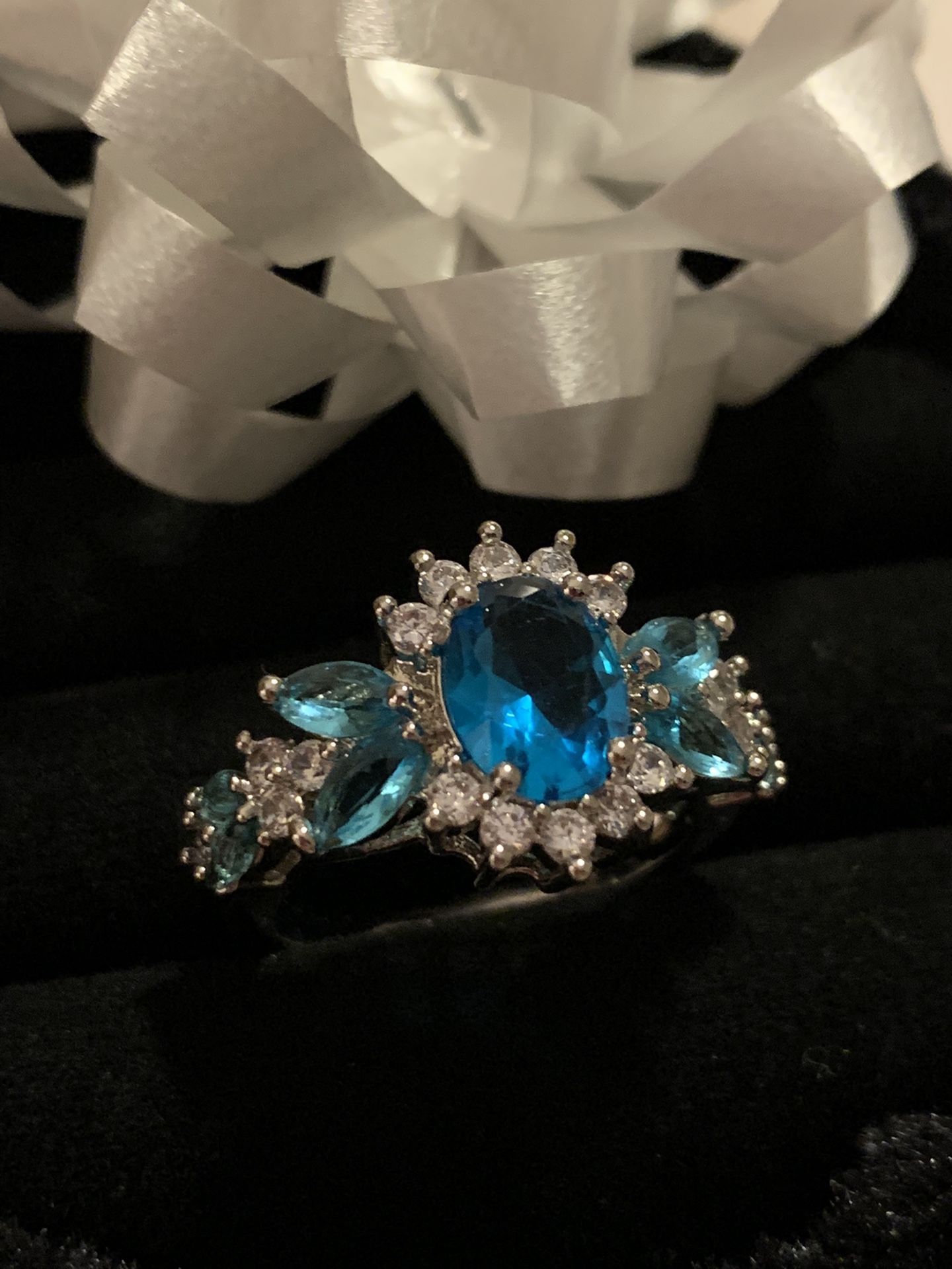 Genuine 4.0ctw Blue & White Sapphire Ring