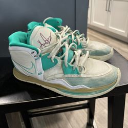 Kyrie 8 Infinity Shoes