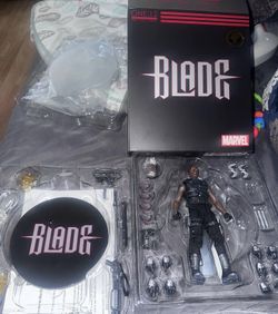 Mezco blade