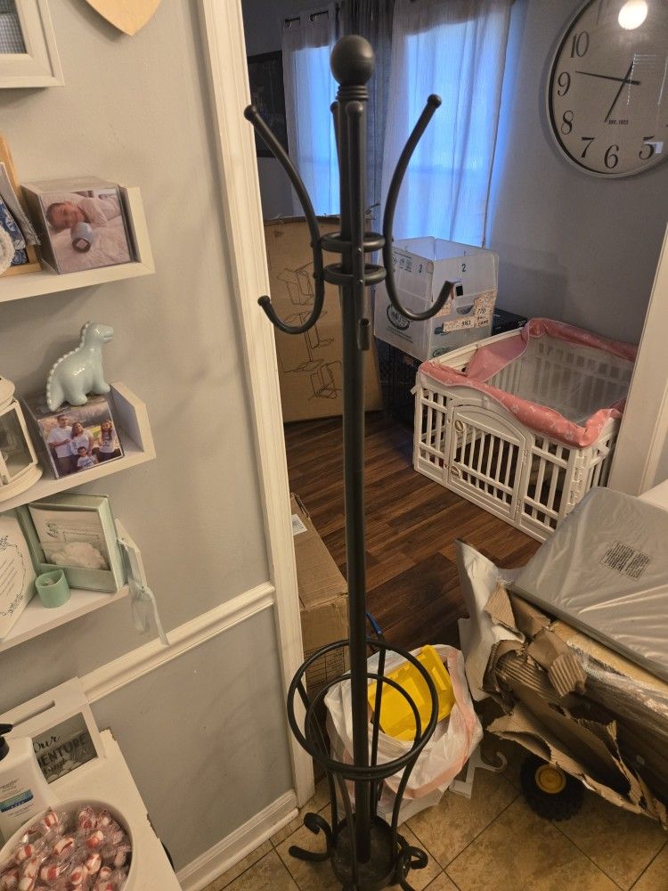 Free Coat Hanger
