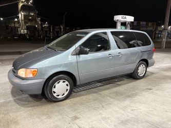 1998 Toyota Sienna