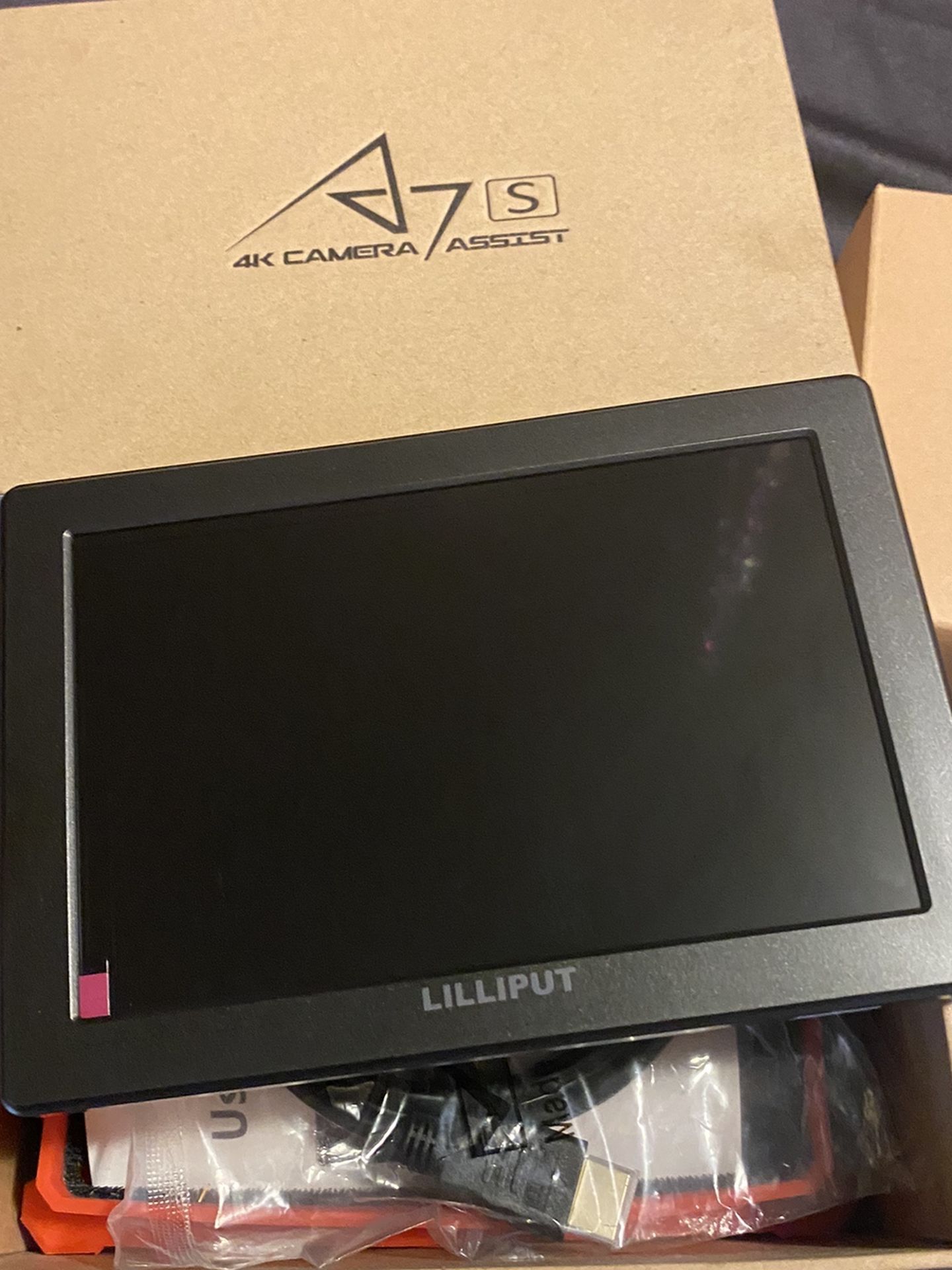 Lilliput A7S 4K camera Assist Monitor