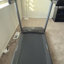 💪 NordicTrack Treadmill for Sale — Almost New! 🏃‍♀️✨