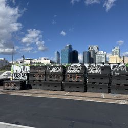 Barricades - Set Of 32 