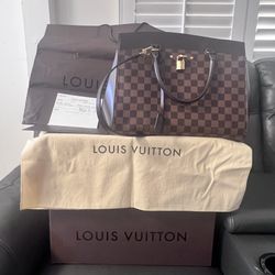 Louis Vuitton Rivoli MM Damier