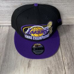 New Era Snapback Hat$35 Lakers