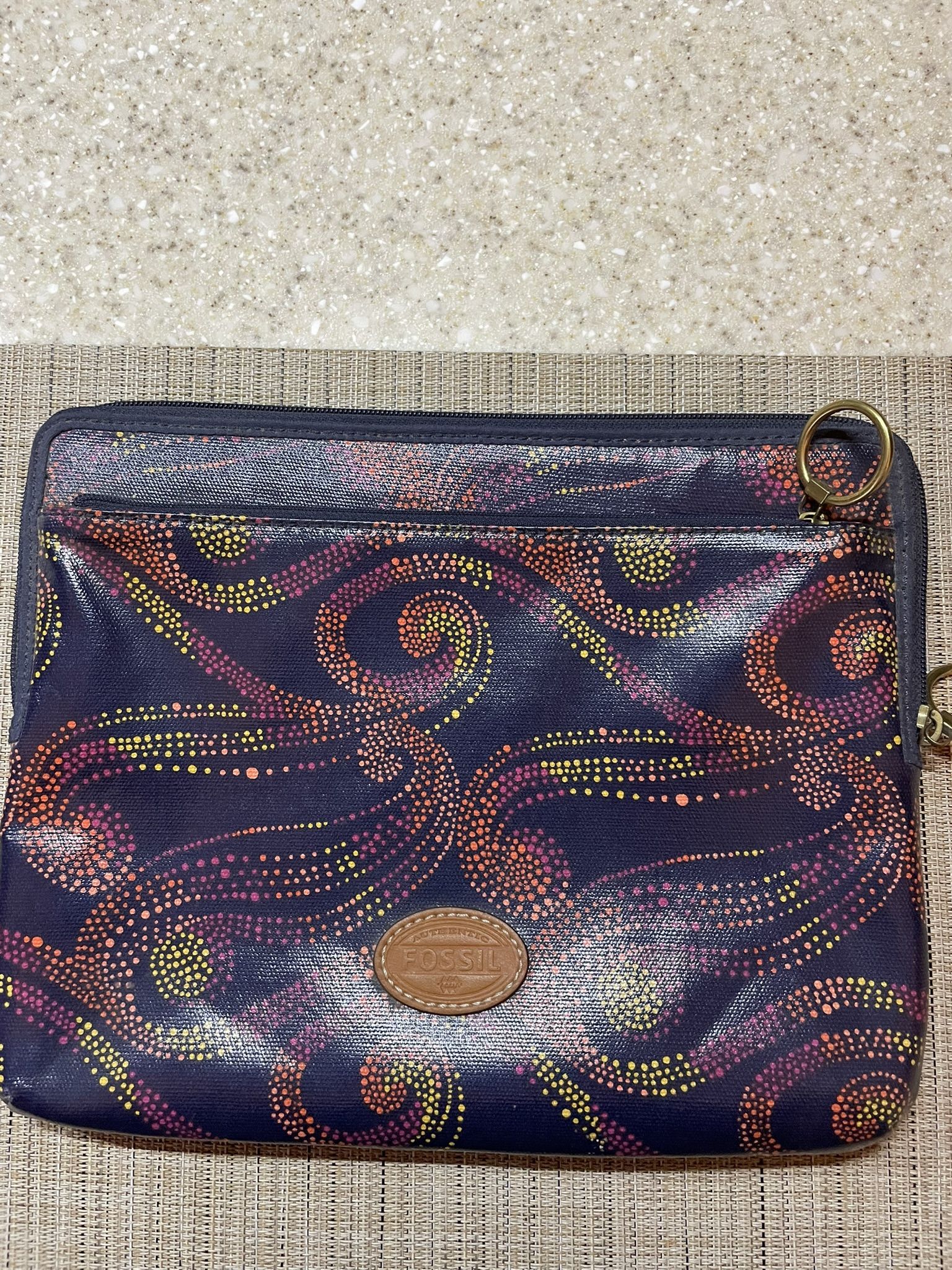 FOSSIL zippered Tablet Case