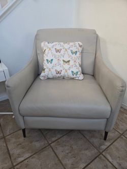 Couch set