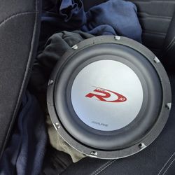 Alpine Type R 10in SWR 1040D