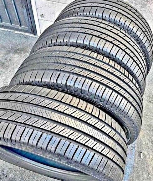225 55 19 Michelin Tires Con 80% De Vida Las 4tires ‼️ 🏈