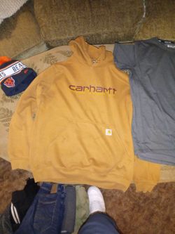 Carhartt Sweater And Shirt 