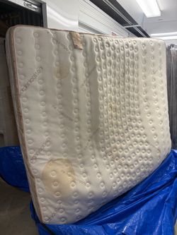 Saatva Organic Cotton Mattress