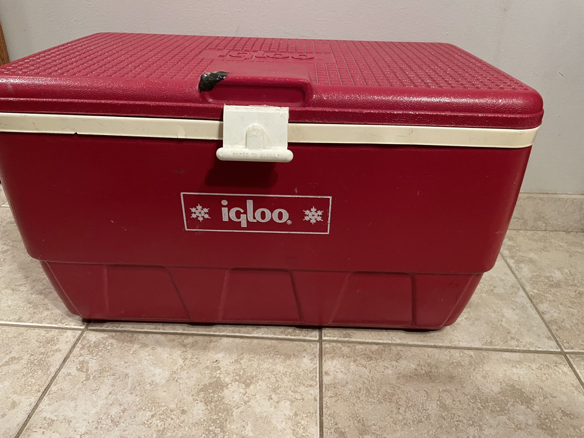 Vintage Igloo Cooler Chest