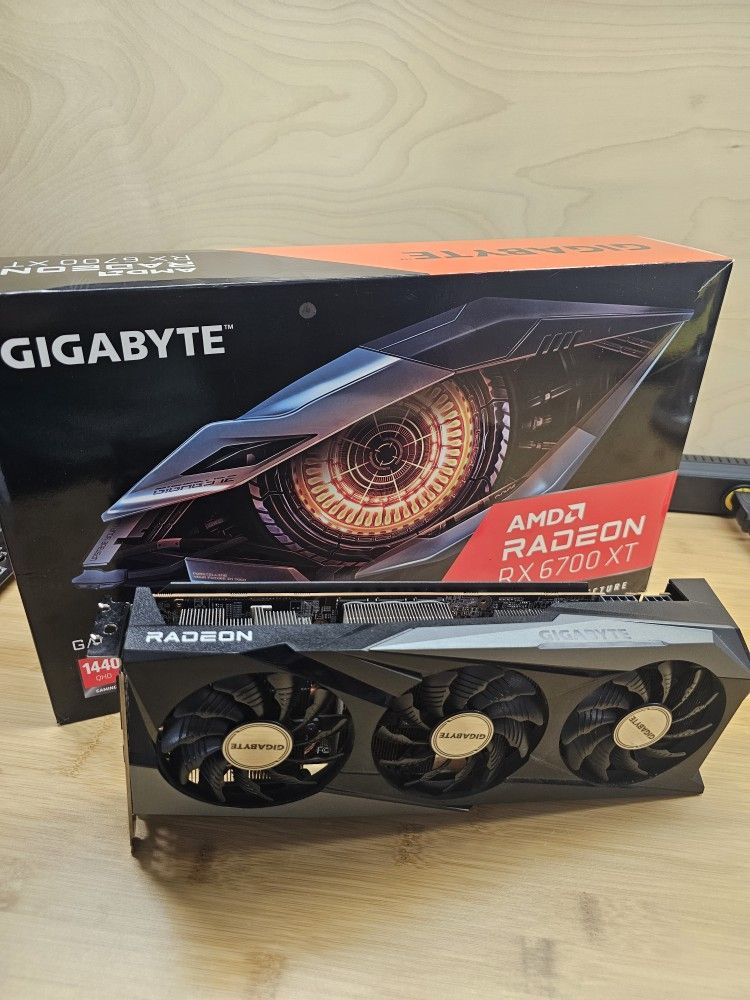 Gigabyte 6700xt 12GB GPU