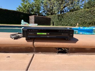 Sony 5 disk DVD/CD player